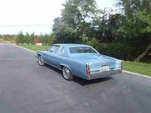 Cadillac Coupe de Ville 1979 - Very low mileage - Mint condition - For collector, image 7