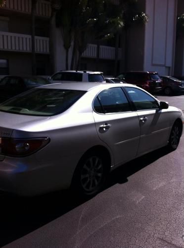 Great condition-low mile 2003 lexus es300