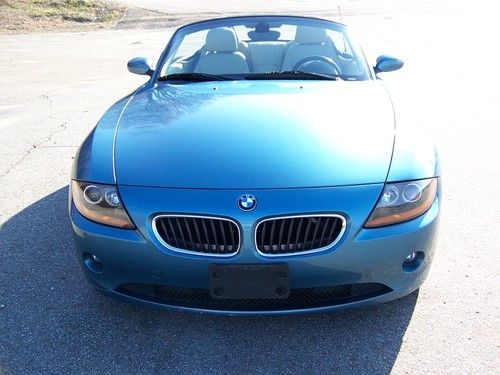 2003 z4 roadster..nice!!!