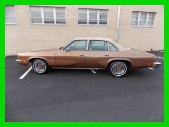 Rare cutlass salon sedan/loaded with options/rust free oklahoma car./runs great!