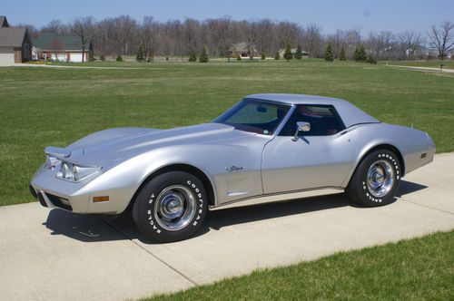 1975 chevrolet corvette convertible beautiful survivor female owned big pictures