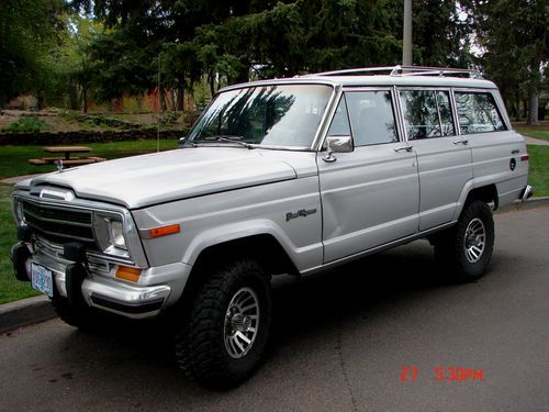 1988 jeep grand wagoneer base sport utility 4-door 5.9l