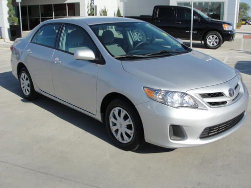 2011 toyota corolla le sedan 4d