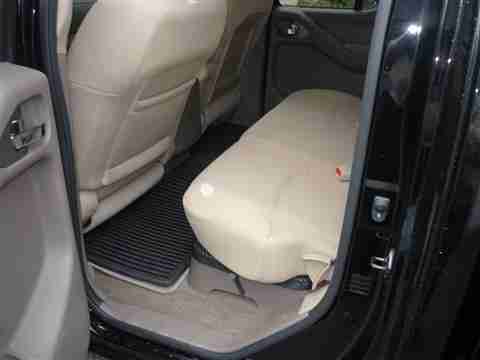 2012 Nissan Frontier SV Crew Cab Pickup 4x4 1-Owner only 3,250 Miles--Perfect, US $25,900.00, image 11