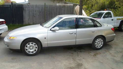 2001 saturn l200