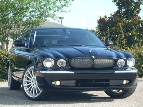 Xjr,black/black, navigation!rear entertainment,20'' senta! fl car!just gorgeous!