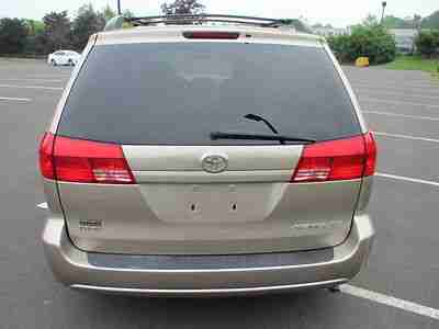 2004 TOYOTA SIENNA XLE ONE OWNER HEATED SEATS SUNROOF 7 PASSENGER DVD NO RESERVE, image 9
