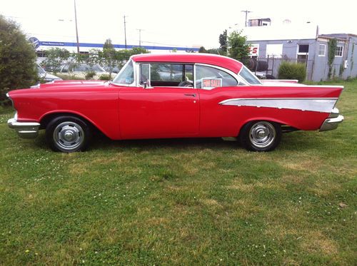 1957 chevrolet bel air base hardtop 2-door 4.3l