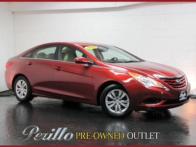 2013 hyundai sonata gls//bluetooth//ipod/mp3 media interface//16 wheels