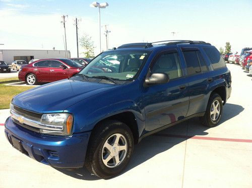 2005 chevrolet trailblazer ls suv low miles sunroof