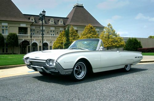 Beautifully restored 1962 ford thunderbird convertible