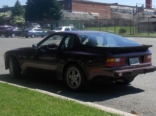1987 Porsche 944, image 3