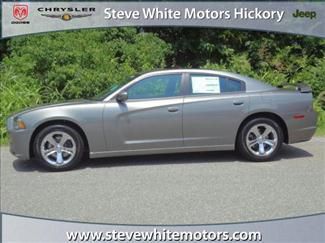 2012 dodge charger se 3.6l sxt sedan