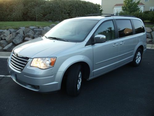 2008 chrysler town &amp; country touring van / minivan / caravan / grand caravan