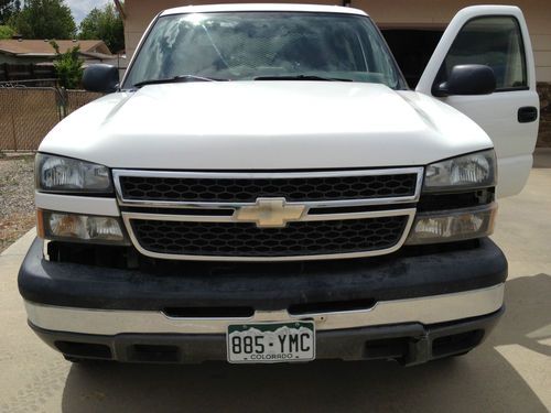 No reserve 2006 chevy 2500 4x4 crew cab