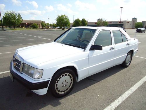 Mercedes Benz 190E, image 2