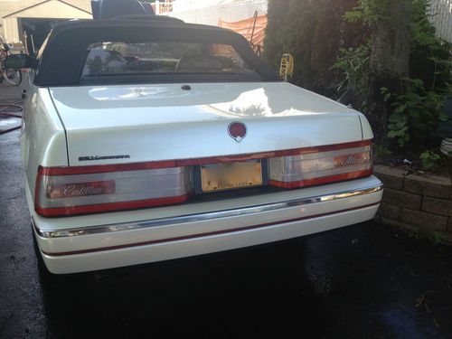 1993 Cadillac Allante Convertible 2-Door 4.6L, image 2