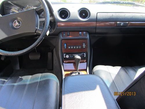 1983 MERCEDES 300 D TURBO DIESEL, image 11
