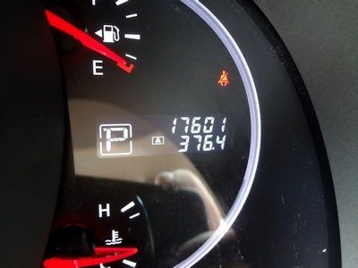 SV SUV 3.5L CD Front Wheel Drive Tow Hooks Power Steering 4-Wheel Disc Brakes, image 8