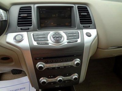 SV SUV 3.5L CD Front Wheel Drive Tow Hooks Power Steering 4-Wheel Disc Brakes, image 9