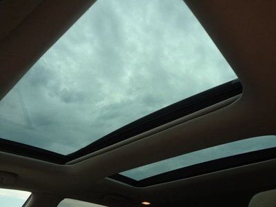 SV SUV 3.5L CD Front Wheel Drive Tow Hooks Power Steering 4-Wheel Disc Brakes, image 10