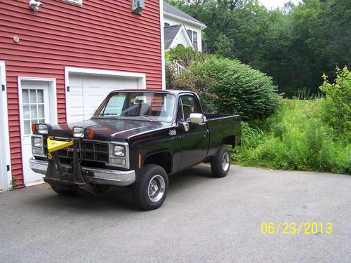 1980 gmc 1/2 ton 4x4 with plow with less then 50000 original miles 6 cly
