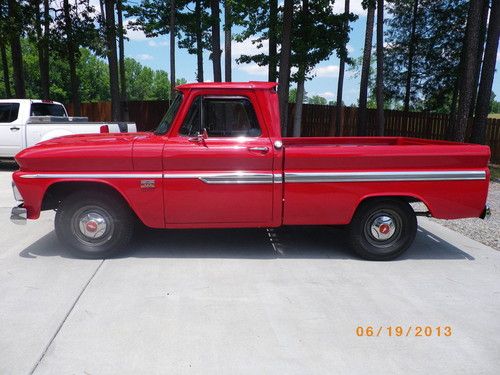 1966 chevrolet c-10 fleetside pickup - red v-8