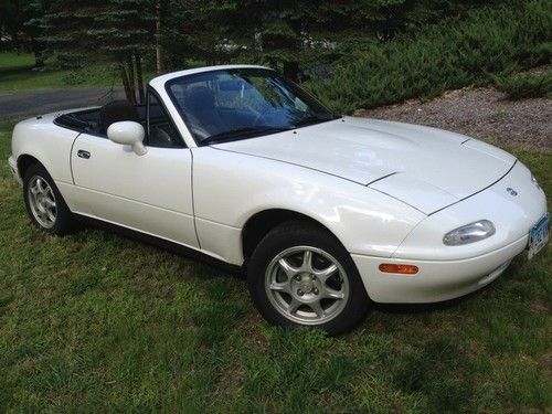 1996 mazda mx-5 miata 65k low miles private owner auto 90 year old owner