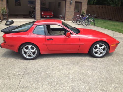 Perfect porsche 944 s * new work just completed*spent all the money on it ---&gt;