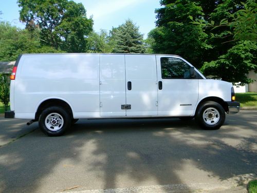 2004 GMC Savana express 3500 1-ton extended cargo great condition NO RESERVE!!!!, image 4