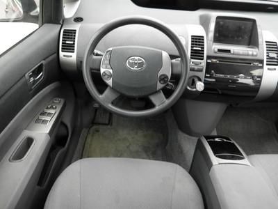 Standard Hybrid-electric 1.5L CD 6 Speakers AM/FM CD w/6 Speakers AM/FM radio, image 22