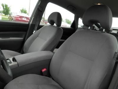 Standard Hybrid-electric 1.5L CD 6 Speakers AM/FM CD w/6 Speakers AM/FM radio, image 26