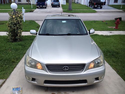 2001 lexus is300 base sedan 4-door 3.0l