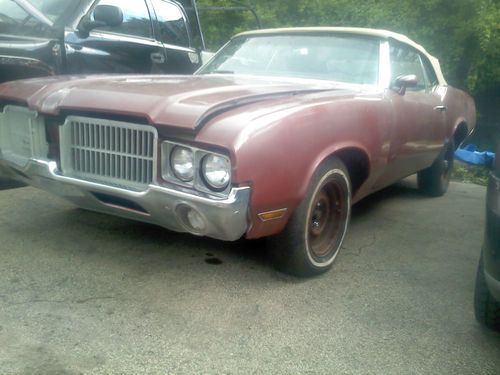 1972 olds cutlass convertable