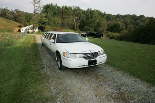 Lincoln Limousine, White Ultra, 180