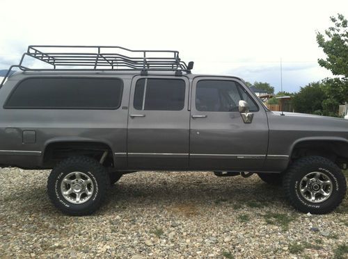 1990 gmc r2500 suburban, 4wd, 4" lift, custom roof rack