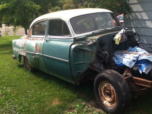 1954 chevy 210 4 door sadan