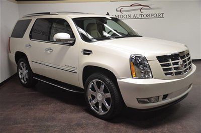 Ultra luxury: nav, backup cam, sunroof, 22" chrome, htd/cooled seats. 59k mi