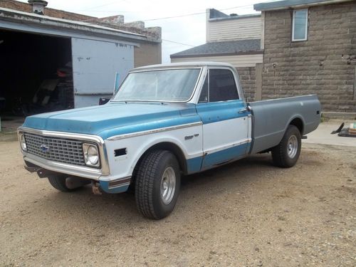 1972 chev c10 2wd std box factory/ ac/pb/ps tilt/ 350 /auto added posi/ tac