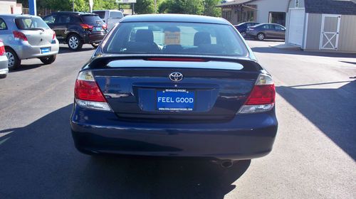 2005 Toyota Camry LE Sedan 4-Door 2.4L, image 5