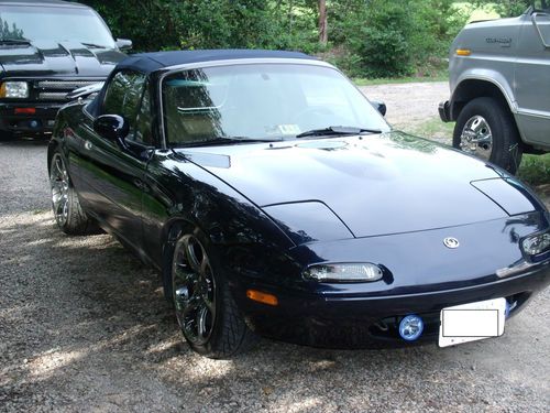 1996 mazda miata m edition convertible 2-door 1.8l