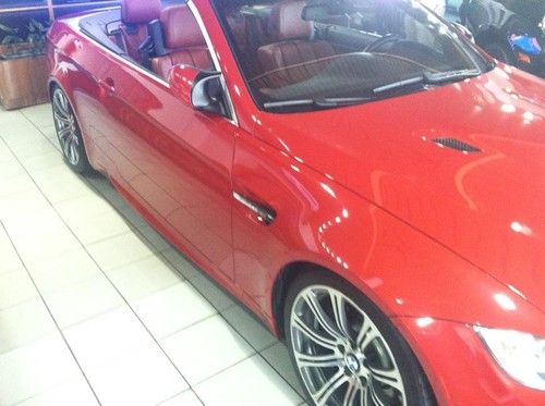 2009 bmw m3  convertible 2-door 4.0l, $2000 upgrade on sound system from bmw