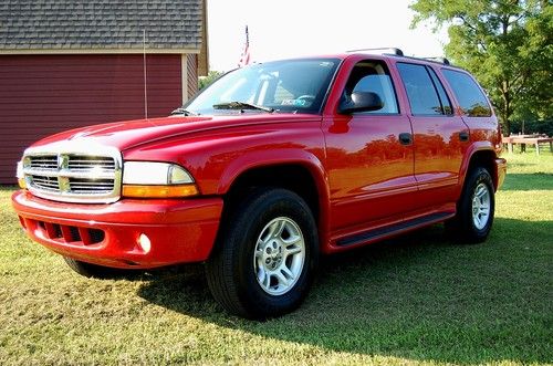 2003 dodge durango slt  very clean inside and out, 4.7 liter v8, cold air 4 w d