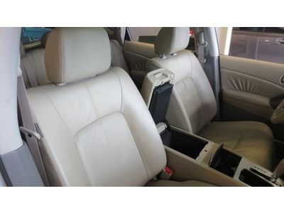 SL SUV 3.5L CD AWD Keyless Start Tow Hooks Power Steering 4-Wheel Disc Brakes, image 17