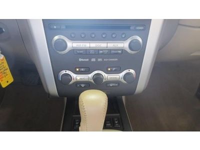 SL SUV 3.5L CD AWD Keyless Start Tow Hooks Power Steering 4-Wheel Disc Brakes, image 32