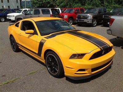 2013 mustang boss 302 only 1500 miles! hugger orange