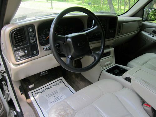 no reserve 2001 Chevrolet Suburban 1500 LT Sport Utility 4-Door 5.3L no reserve, image 10