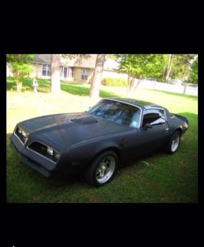Pontiac firebird trans am t-top 2 door coupe 6.6l 400 v8, image 2