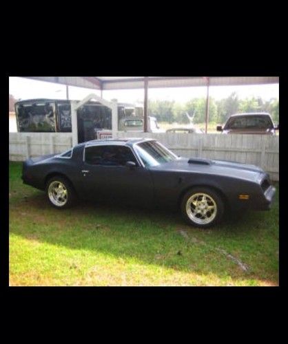 Pontiac firebird trans am t-top 2 door coupe 6.6l 400 v8, image 3