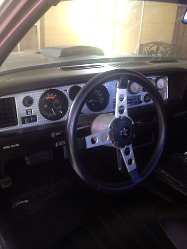Pontiac firebird trans am t-top 2 door coupe 6.6l 400 v8, image 4
